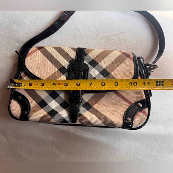 Burberry Haymarket Check Shoulder Bag with Coin Purse - Picture 11 of 12